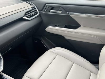 2024 GMC Acadia Elevation