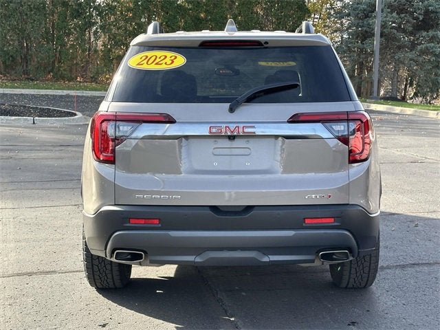 2023 GMC Acadia AT4