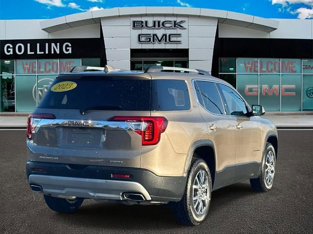 2023 GMC Acadia SLT