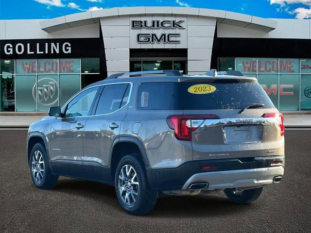2023 GMC Acadia SLT