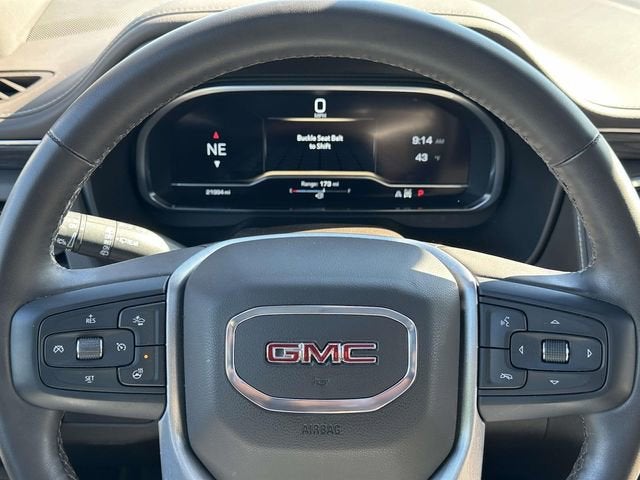 2023 GMC Yukon SLT