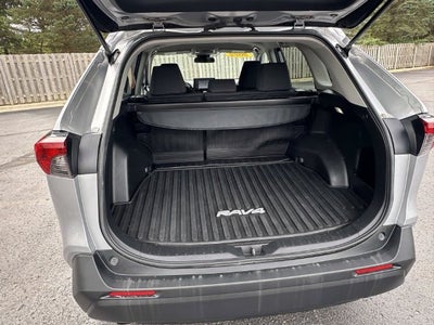 2022 Toyota RAV4 LE