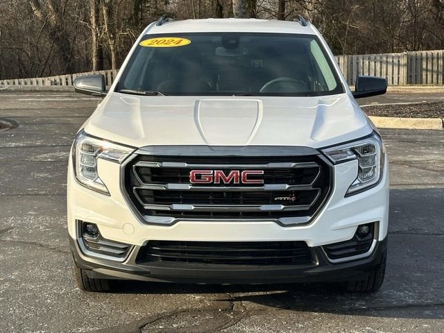 2024 GMC Terrain AT4