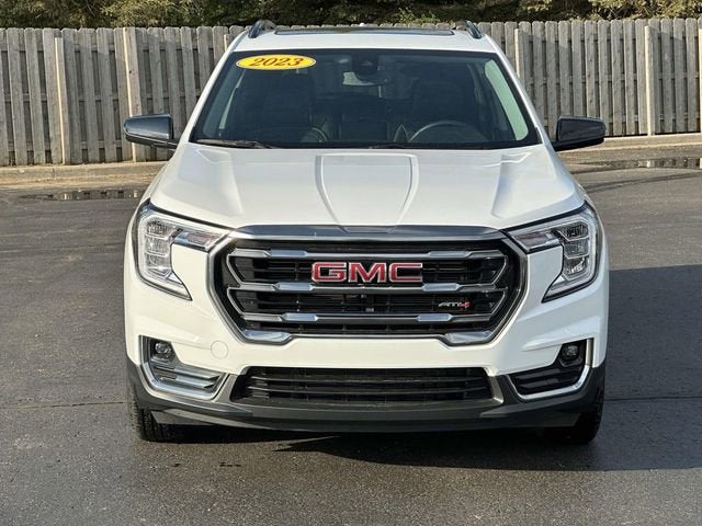 2023 GMC Terrain AT4