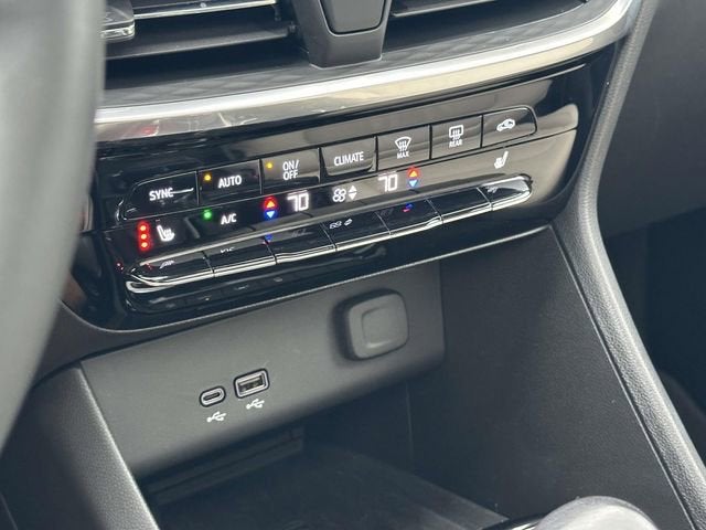 2024 Buick Encore GX Avenir